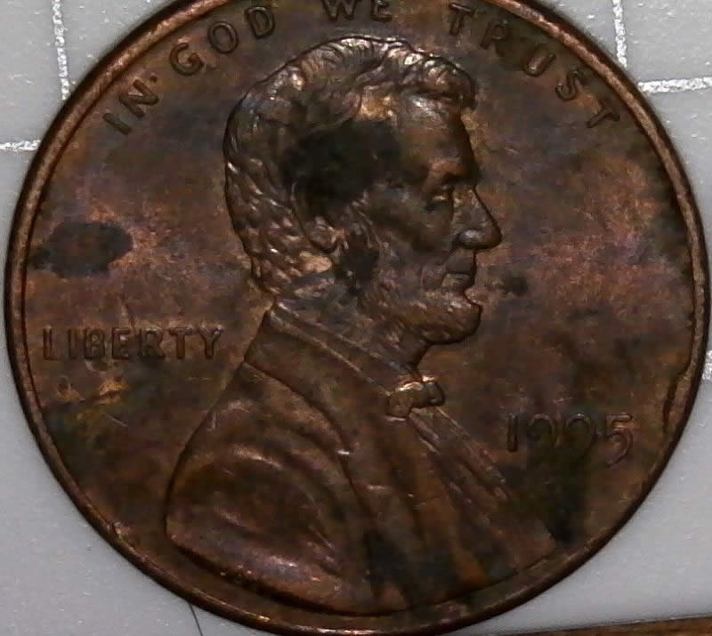 1995-P-Lincoln-Cent-With-Small-Cud-It-Enters-In-The-Field